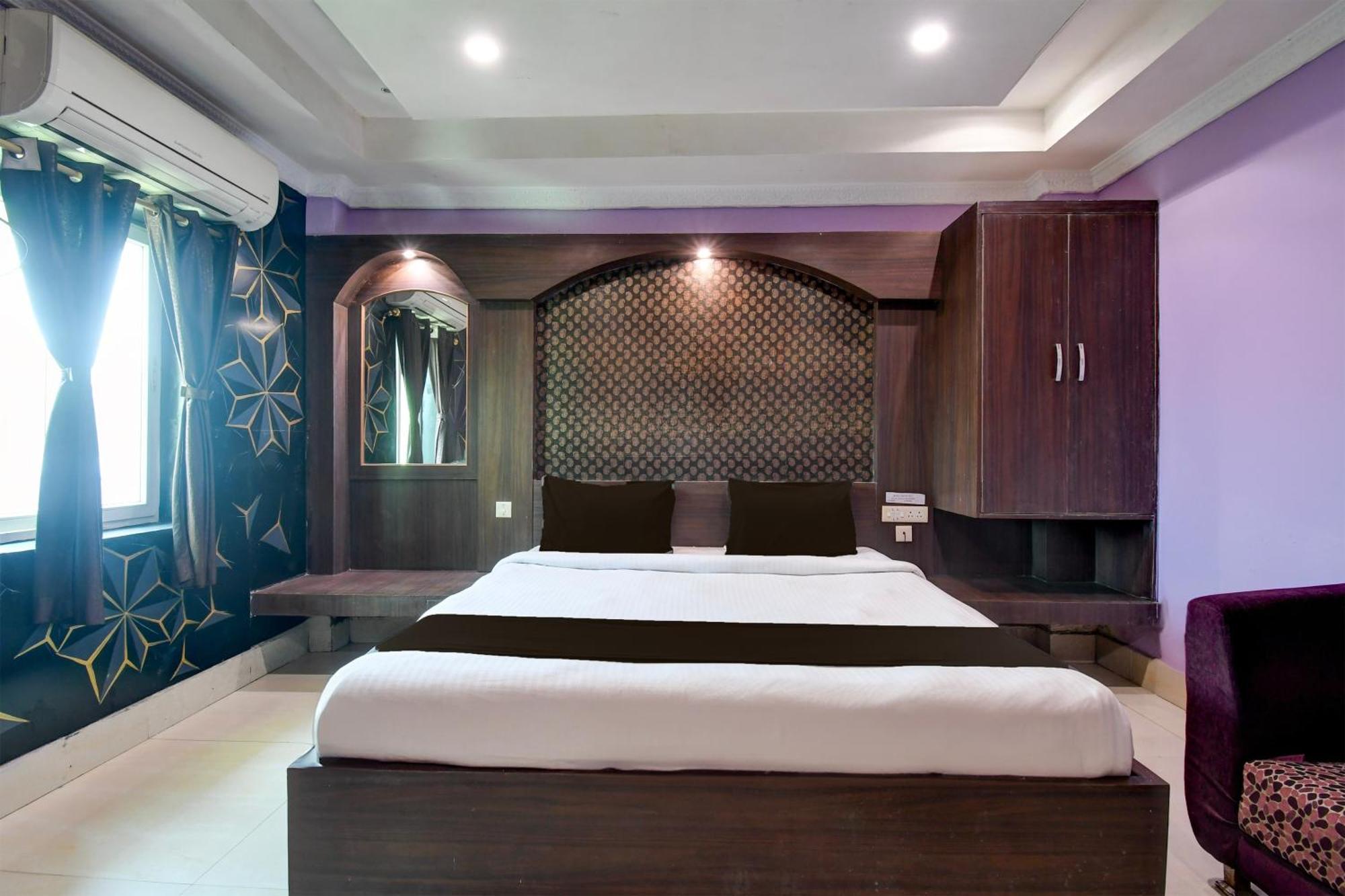 Hotel O Blue Royal Bhubaneswar Bagian luar foto