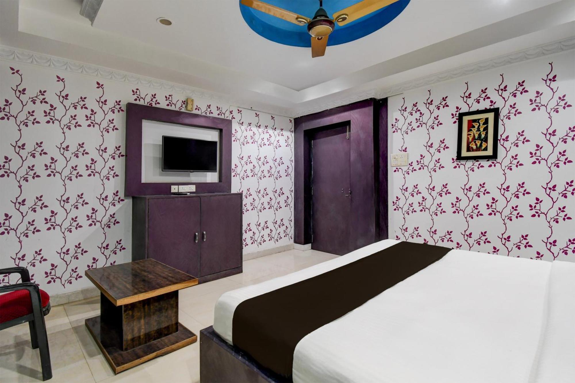 Hotel O Blue Royal Bhubaneswar Bagian luar foto