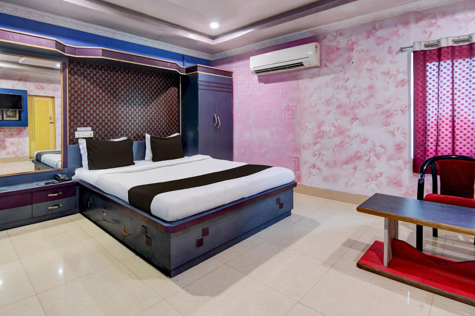 Hotel O Blue Royal Bhubaneswar Bagian luar foto