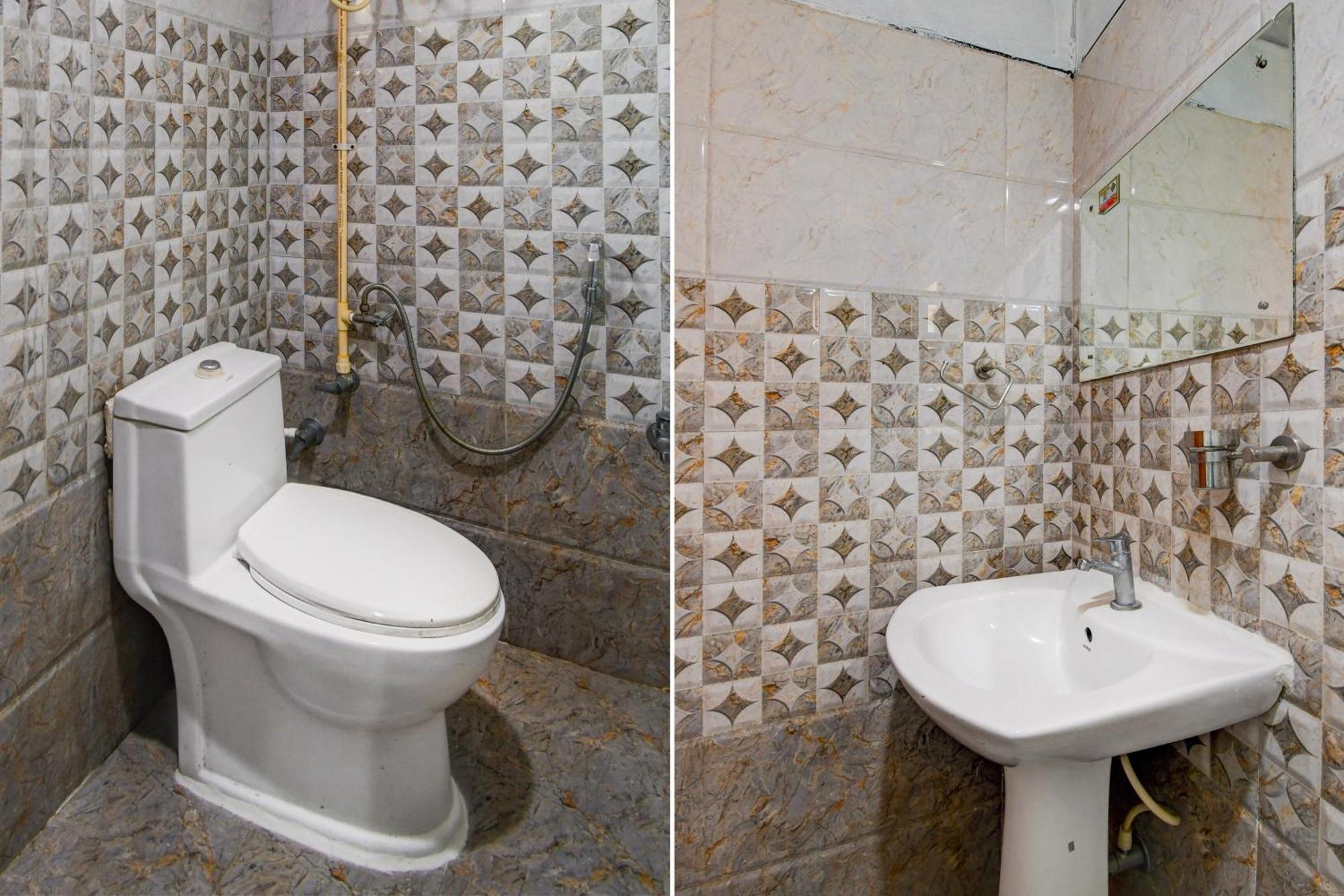 Hotel O Blue Royal Bhubaneswar Bagian luar foto